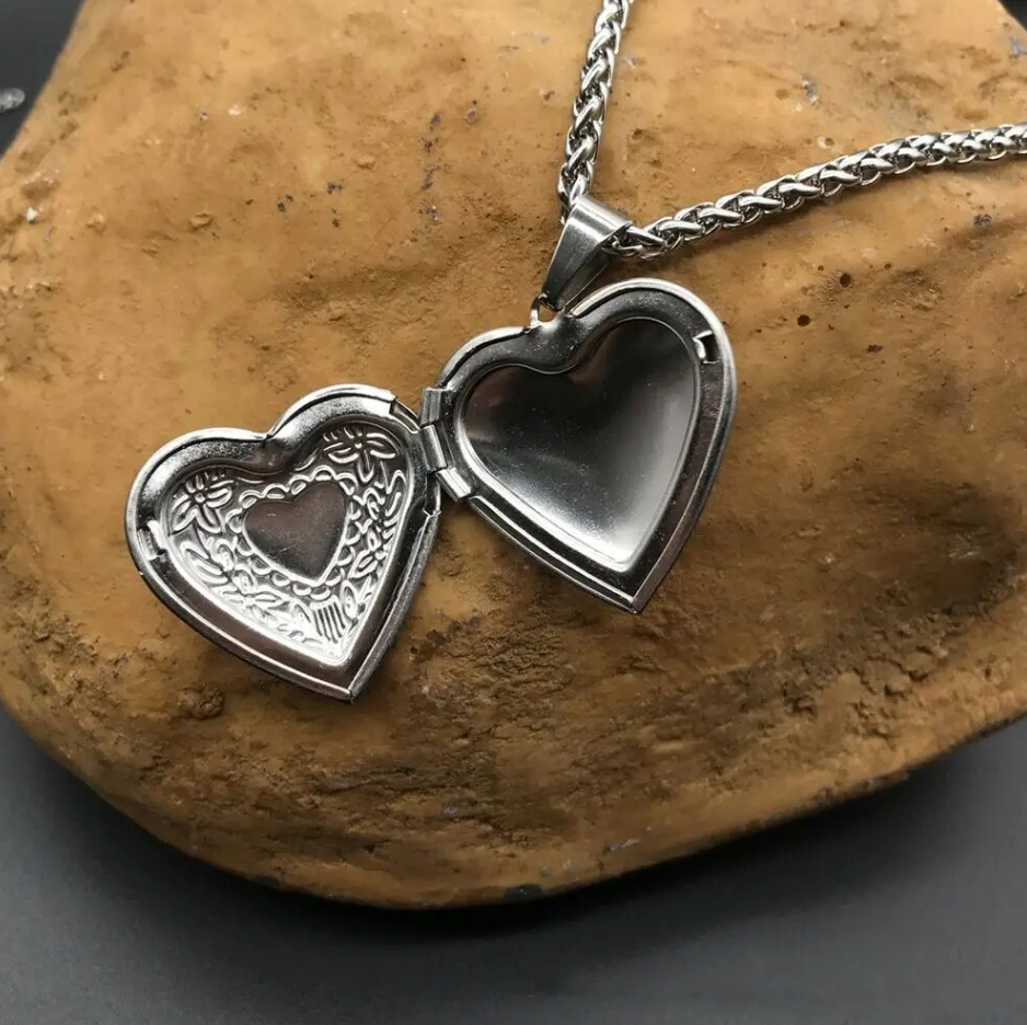 FREE PROMO - Luxury Heart Locket Necklace